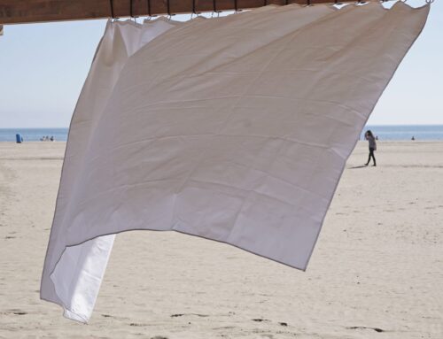 CORTINA EN LA PLAYA
